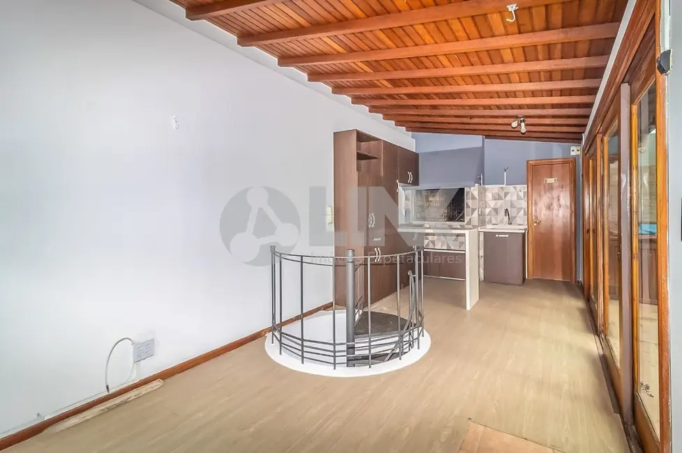 Apartamento com 2 quartos à venda, 82m2 em Passo da Areia, Porto Alegre - RS - imagem 8 Foto 8 de Apartamento com 2 quartos à venda, 82m2 em Passo da Areia, Porto Alegre - RS