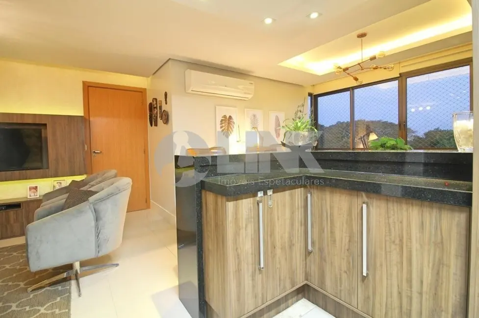 Foto 6 de Apartamento com 3 quartos à venda, 74m2 em Cristo Redentor, Porto Alegre - RS