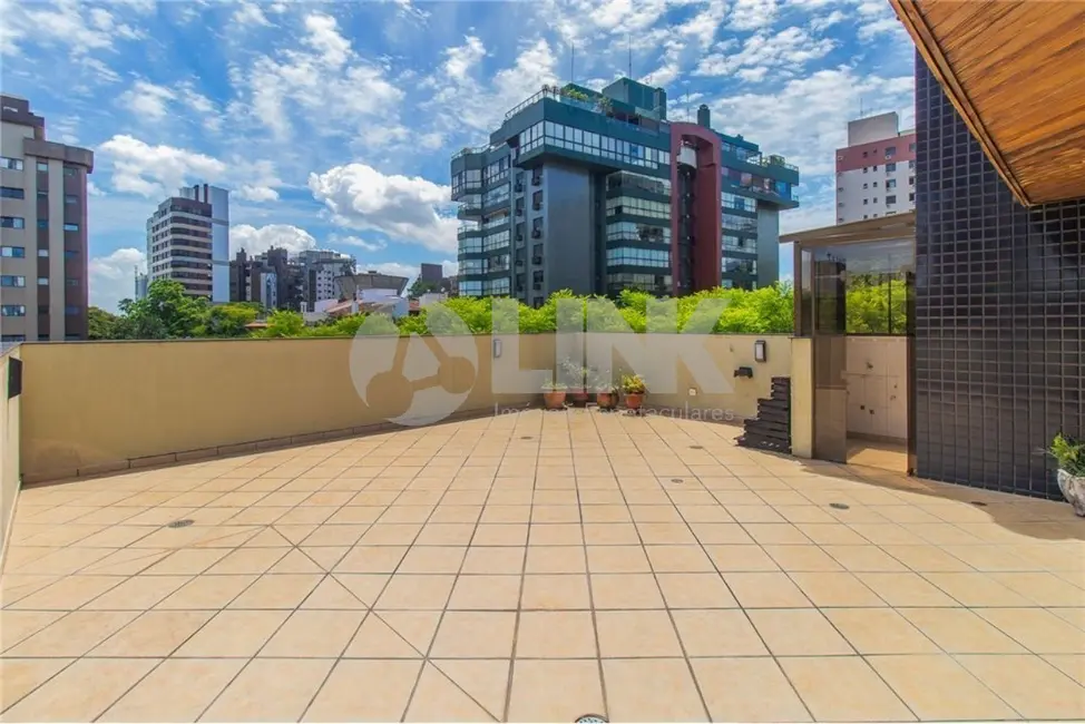 Apartamento com 3 quartos à venda, 245m2 em Bela Vista, Porto Alegre - RS - imagem 8 Foto 8 de Apartamento com 3 quartos à venda, 245m2 em Bela Vista, Porto Alegre - RS