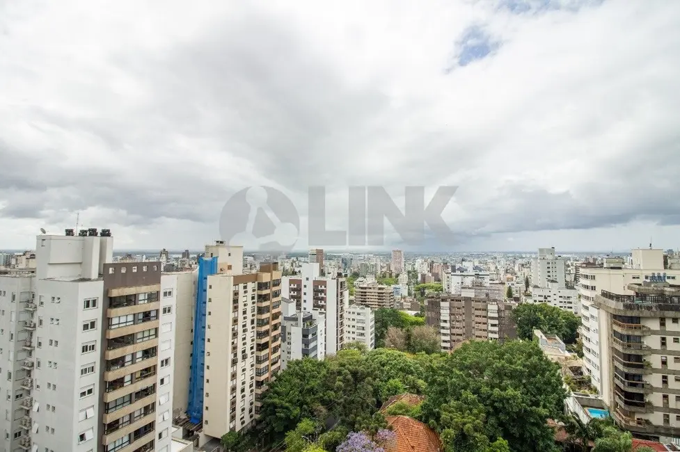 Apartamento com 3 quartos à venda, 105m2 em Rio Branco, Porto Alegre - RS - imagem 6 Foto 6 de Apartamento com 3 quartos à venda, 105m2 em Rio Branco, Porto Alegre - RS