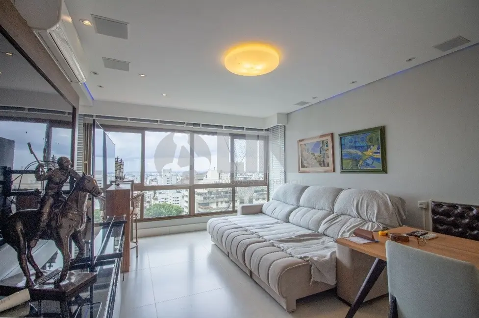 Apartamento com 3 quartos à venda, 105m2 em Rio Branco, Porto Alegre - RS - imagem 3 Foto 3 de Apartamento com 3 quartos à venda, 105m2 em Rio Branco, Porto Alegre - RS