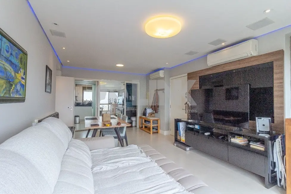 Apartamento com 3 quartos à venda, 105m2 em Rio Branco, Porto Alegre - RS - imagem 5 Foto 5 de Apartamento com 3 quartos à venda, 105m2 em Rio Branco, Porto Alegre - RS