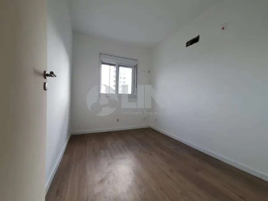 Apartamento com 2 quartos à venda, 74m2 em Passo da Areia, Porto Alegre - RS - imagem 9 Foto 9 de Apartamento com 2 quartos à venda, 74m2 em Passo da Areia, Porto Alegre - RS