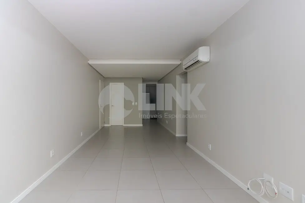 Foto 6 de Apartamento com 2 quartos à venda, 76m2 em Rio Branco, Porto Alegre - RS
