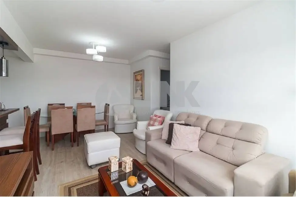 Apartamento com 3 quartos à venda, 75m2 em Jardim Carvalho, Porto Alegre - RS - imagem 6 Foto 6 de Apartamento com 3 quartos à venda, 75m2 em Jardim Carvalho, Porto Alegre - RS