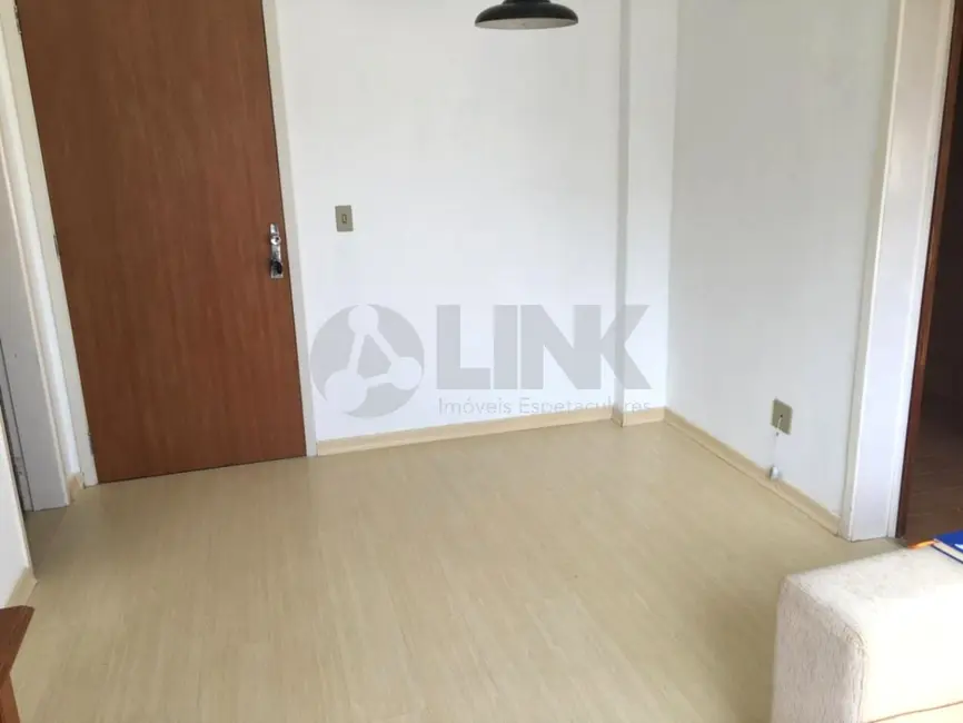 Apartamento com 1 quarto à venda, 40m2 em Azenha, Porto Alegre - RS - imagem 3 Foto 3 de Apartamento com 1 quarto à venda, 40m2 em Azenha, Porto Alegre - RS