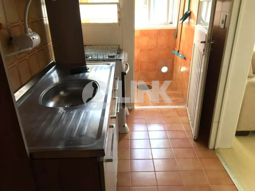 Apartamento com 1 quarto à venda, 40m2 em Azenha, Porto Alegre - RS - imagem 9 Foto 9 de Apartamento com 1 quarto à venda, 40m2 em Azenha, Porto Alegre - RS