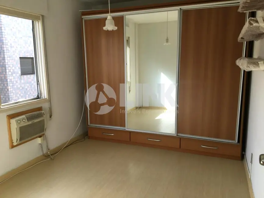 Apartamento com 1 quarto à venda, 40m2 em Azenha, Porto Alegre - RS - imagem 4 Foto 4 de Apartamento com 1 quarto à venda, 40m2 em Azenha, Porto Alegre - RS