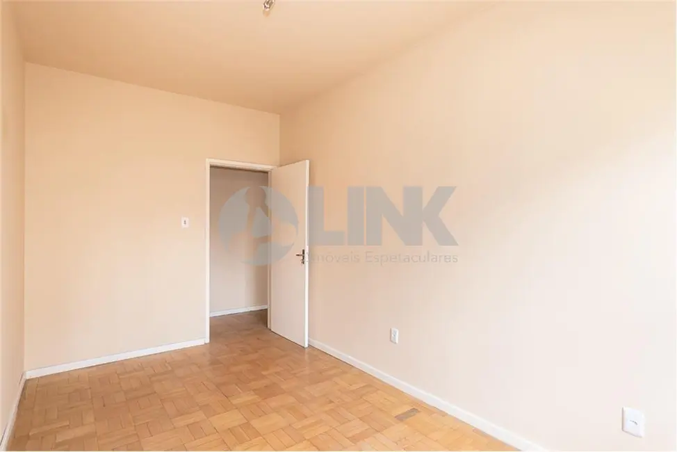 Apartamento com 2 quartos à venda, 85m2 em Auxiliadora, Porto Alegre - RS - imagem 4 Foto 4 de Apartamento com 2 quartos à venda, 85m2 em Auxiliadora, Porto Alegre - RS