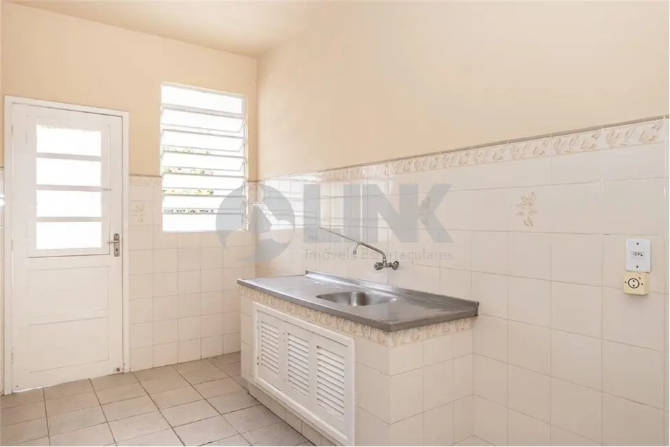 Apartamento com 2 quartos à venda, 85m2 em Auxiliadora, Porto Alegre - RS - imagem 9 Foto 9 de Apartamento com 2 quartos à venda, 85m2 em Auxiliadora, Porto Alegre - RS