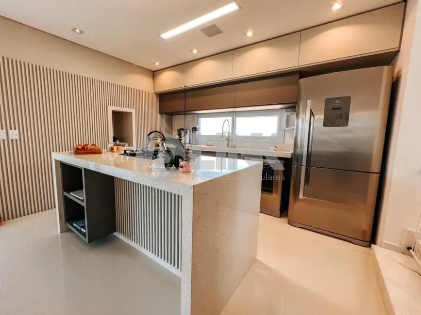 Casa de Condomínio com 3 quartos à venda, 341m2 em Vila Nova, Porto Alegre - RS - imagem 9 Foto 9 de Casa de Condomínio com 3 quartos à venda, 341m2 em Vila Nova, Porto Alegre - RS