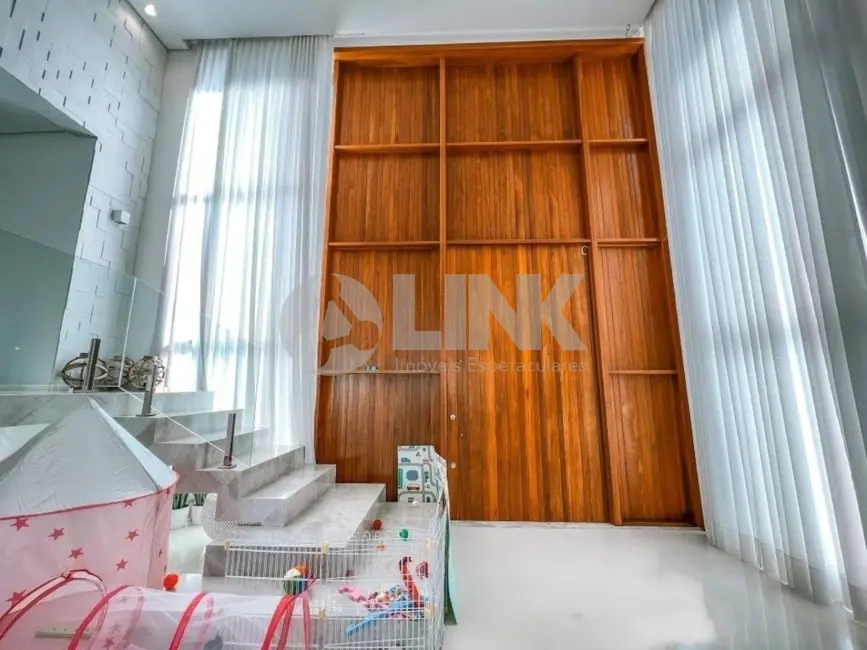 Casa de Condomínio com 3 quartos à venda, 341m2 em Vila Nova, Porto Alegre - RS - imagem 5 Foto 5 de Casa de Condomínio com 3 quartos à venda, 341m2 em Vila Nova, Porto Alegre - RS