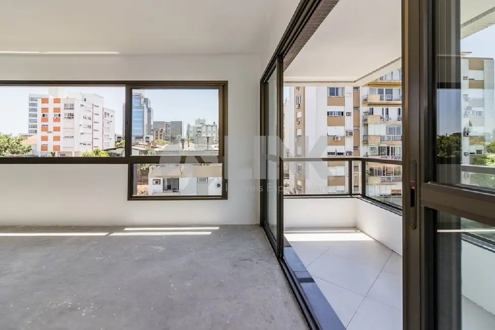 Apartamento com 3 quartos à venda, 124m2 em Petrópolis, Porto Alegre - RS - imagem 4 Foto 4 de Apartamento com 3 quartos à venda, 124m2 em Petrópolis, Porto Alegre - RS