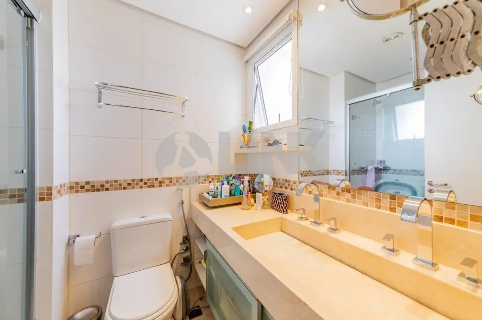 Apartamento com 3 quartos à venda, 128m2 em Mont Serrat, Porto Alegre - RS - imagem 9 Foto 9 de Apartamento com 3 quartos à venda, 128m2 em Mont Serrat, Porto Alegre - RS