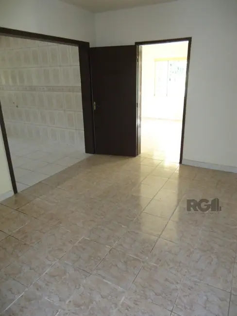 Casa com 3 quartos à venda, 279m2 em Partenon, Porto Alegre - RS - imagem 9 Foto 9 de Casa com 3 quartos à venda, 279m2 em Partenon, Porto Alegre - RS