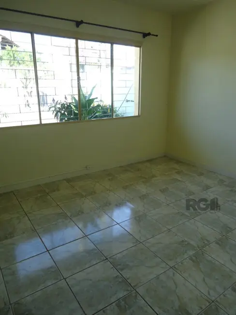 Casa com 3 quartos à venda, 279m2 em Partenon, Porto Alegre - RS - imagem 4 Foto 4 de Casa com 3 quartos à venda, 279m2 em Partenon, Porto Alegre - RS