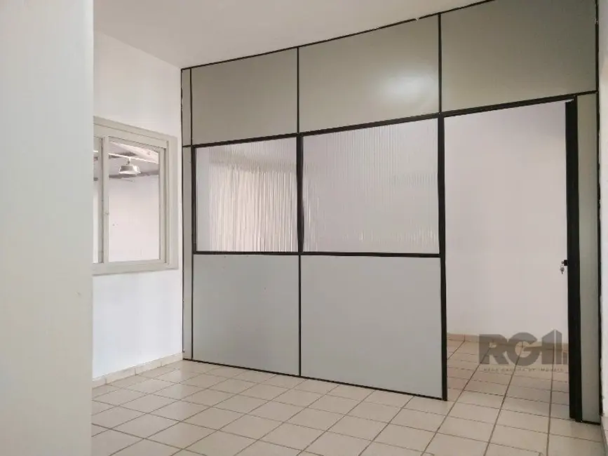 Armazém / Galpão à venda, 615m2 em Anchieta, Porto Alegre - RS - imagem 3 Foto 3 de Armazém / Galpão à venda, 615m2 em Anchieta, Porto Alegre - RS