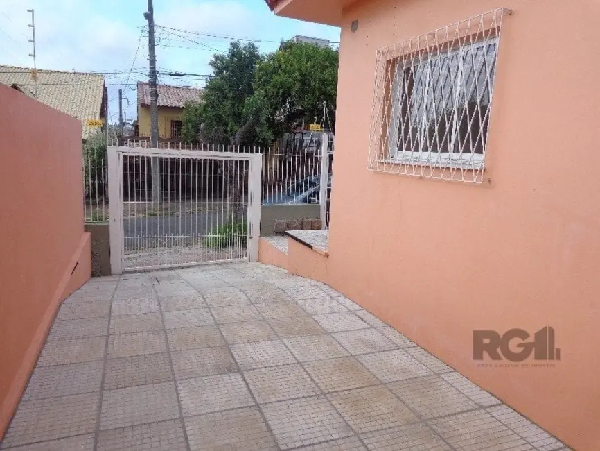 Foto 1 de Casa com 2 quartos à venda, 80m2 em Vila Ipiranga, Porto Alegre - RS