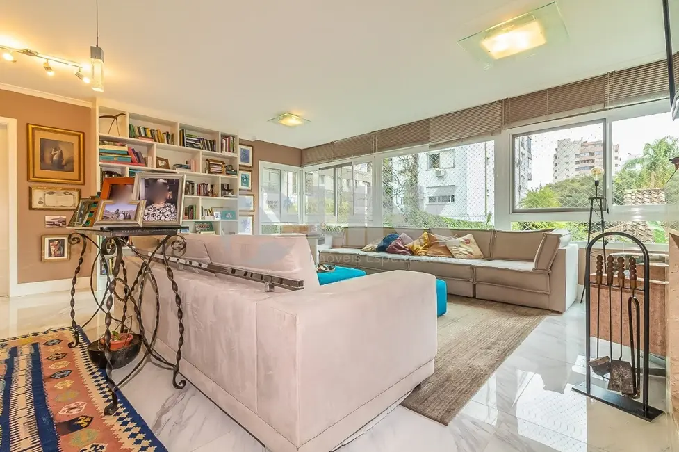 Foto 6 de Apartamento com 3 quartos à venda, 136m2 em Higienópolis, Porto Alegre - RS