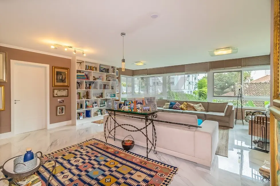 Foto 9 de Apartamento com 3 quartos à venda, 136m2 em Higienópolis, Porto Alegre - RS