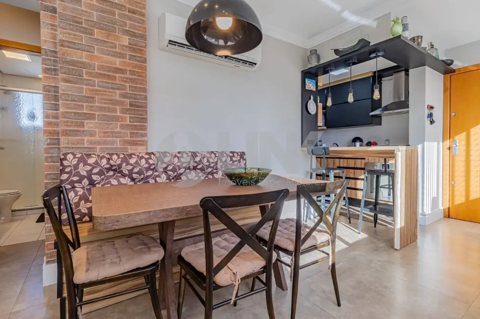 Foto 7 de Apartamento com 2 quartos à venda, 68m2 em Mont Serrat, Porto Alegre - RS