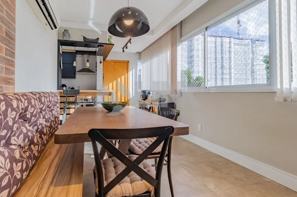 Foto 6 de Apartamento com 2 quartos à venda, 68m2 em Mont Serrat, Porto Alegre - RS