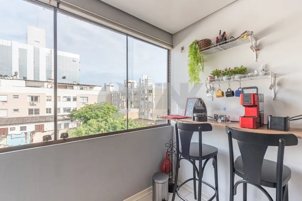Apartamento com 2 quartos à venda, 77m2 em Petrópolis, Porto Alegre - RS - imagem 6 Foto 6 de Apartamento com 2 quartos à venda, 77m2 em Petrópolis, Porto Alegre - RS