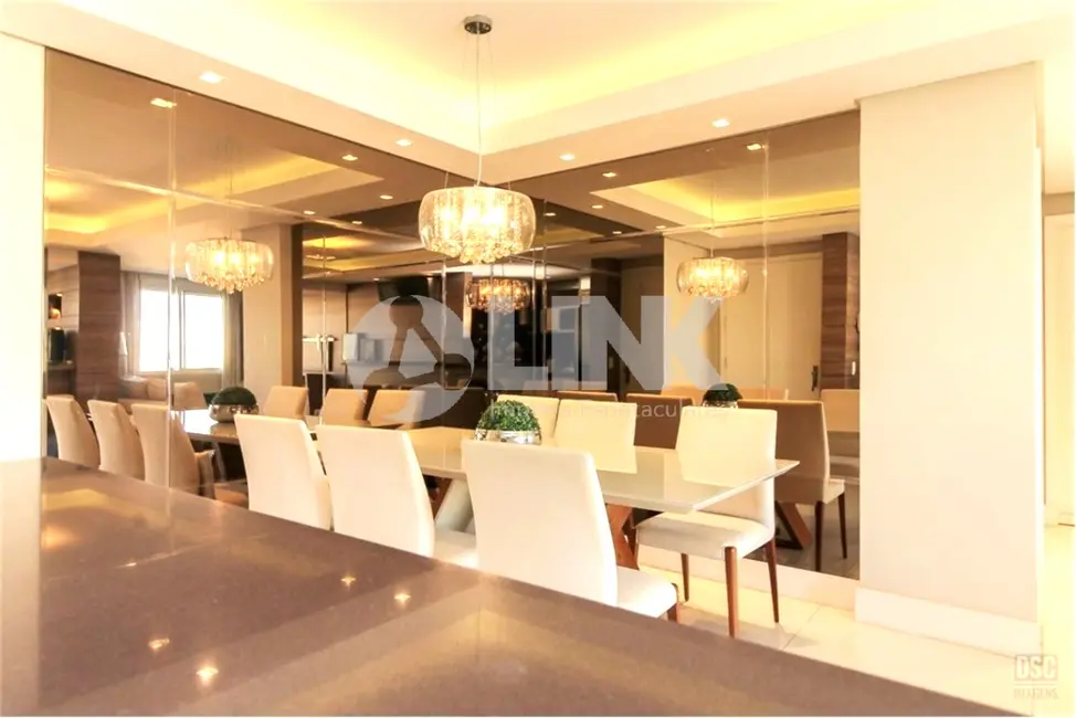 Apartamento com 2 quartos à venda, 82m2 em Passo da Areia, Porto Alegre - RS - imagem 8 Foto 8 de Apartamento com 2 quartos à venda, 82m2 em Passo da Areia, Porto Alegre - RS