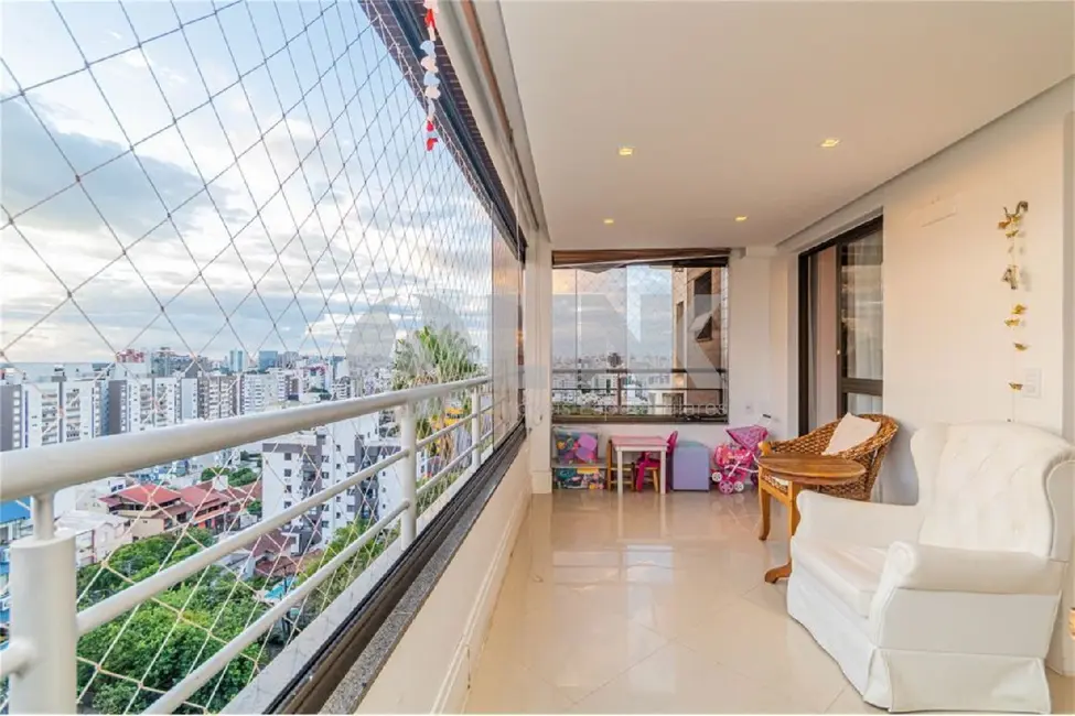 Apartamento com 3 quartos à venda, 126m2 em Menino Deus, Porto Alegre - RS - imagem 4 Foto 4 de Apartamento com 3 quartos à venda, 126m2 em Menino Deus, Porto Alegre - RS