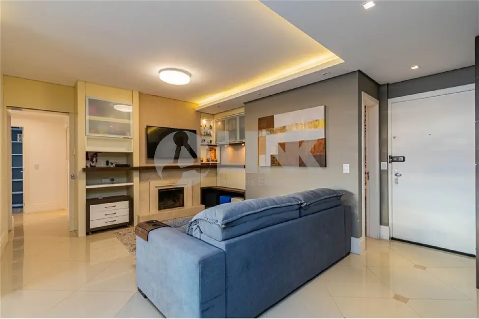 Apartamento com 3 quartos à venda, 126m2 em Menino Deus, Porto Alegre - RS - imagem 6 Foto 6 de Apartamento com 3 quartos à venda, 126m2 em Menino Deus, Porto Alegre - RS