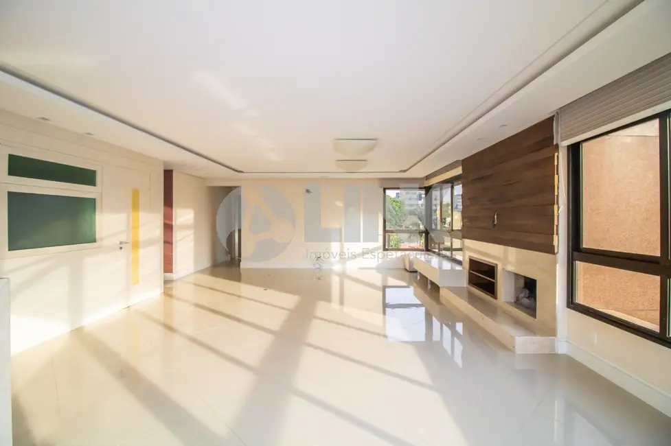 Apartamento com 3 quartos à venda, 177m2 em Higienópolis, Porto Alegre - RS - imagem 3 Foto 3 de Apartamento com 3 quartos à venda, 177m2 em Higienópolis, Porto Alegre - RS