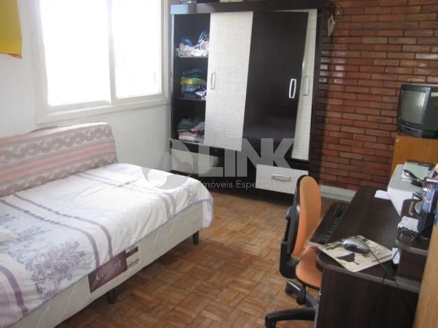 Apartamento com 3 quartos à venda, 87m2 em Menino Deus, Porto Alegre - RS - imagem 8 Foto 8 de Apartamento com 3 quartos à venda, 87m2 em Menino Deus, Porto Alegre - RS