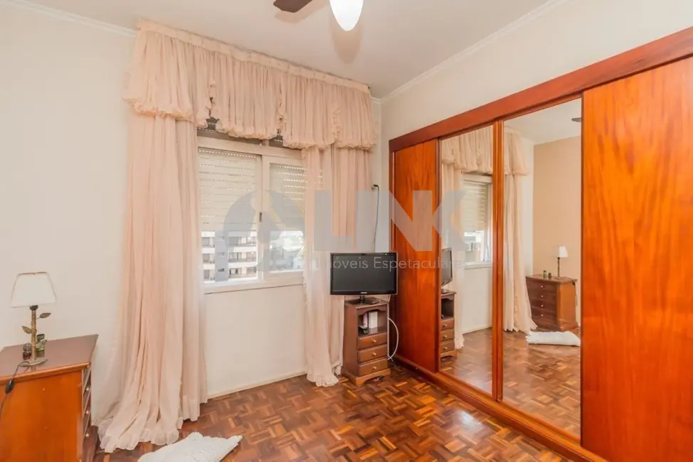 Apartamento com 3 quartos à venda, 91m2 em Menino Deus, Porto Alegre - RS - imagem 9 Foto 9 de Apartamento com 3 quartos à venda, 91m2 em Menino Deus, Porto Alegre - RS