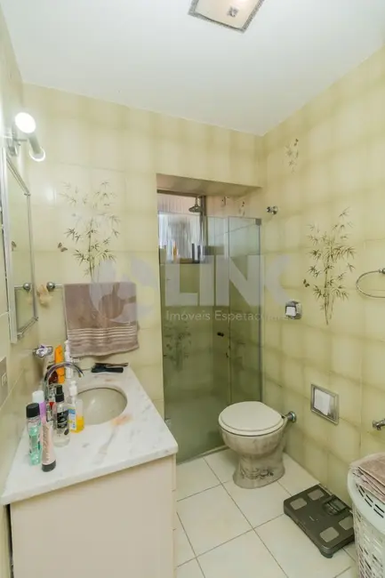Apartamento com 3 quartos à venda, 91m2 em Menino Deus, Porto Alegre - RS - imagem 7 Foto 7 de Apartamento com 3 quartos à venda, 91m2 em Menino Deus, Porto Alegre - RS