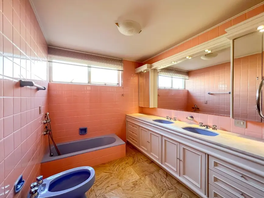 Foto 9 de Apartamento com 3 quartos à venda, 283m2 em Moinhos de Vento, Porto Alegre - RS