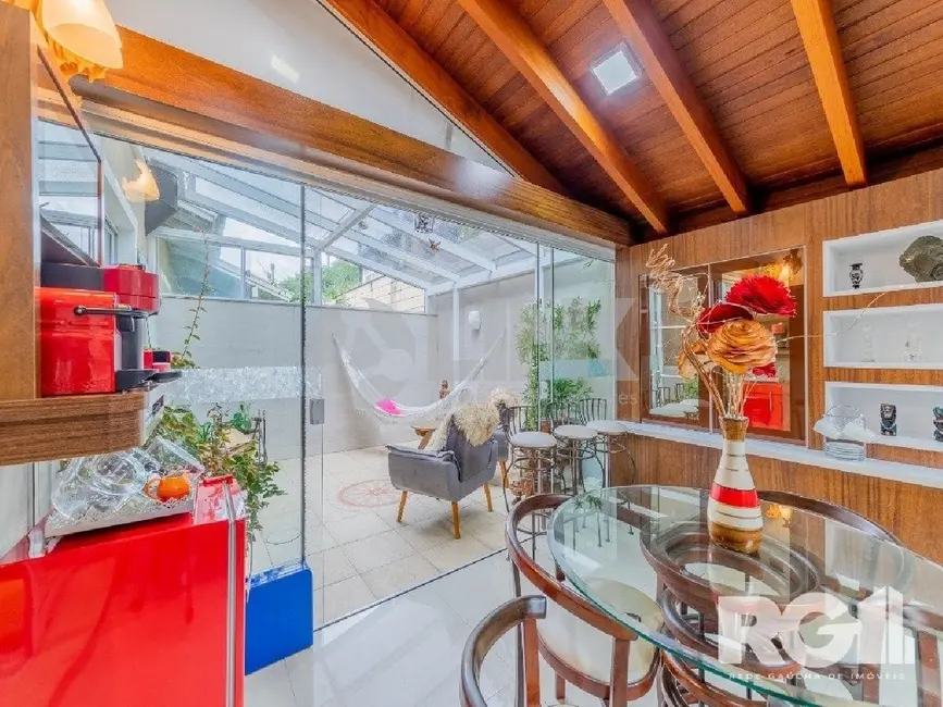 Foto 6 de Casa de Condomínio com 4 quartos à venda, 257m2 em Jardim Carvalho, Porto Alegre - RS