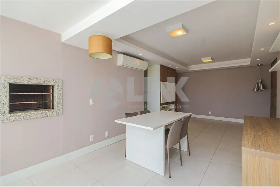 Apartamento com 3 quartos à venda, 82m2 em Passo da Areia, Porto Alegre - RS - imagem 4 Foto 4 de Apartamento com 3 quartos à venda, 82m2 em Passo da Areia, Porto Alegre - RS