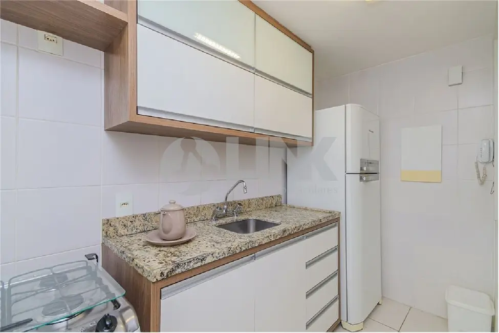 Apartamento com 3 quartos à venda, 82m2 em Passo da Areia, Porto Alegre - RS - imagem 9 Foto 9 de Apartamento com 3 quartos à venda, 82m2 em Passo da Areia, Porto Alegre - RS