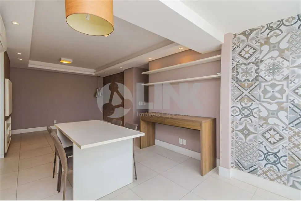 Apartamento com 3 quartos à venda, 82m2 em Passo da Areia, Porto Alegre - RS - imagem 5 Foto 5 de Apartamento com 3 quartos à venda, 82m2 em Passo da Areia, Porto Alegre - RS