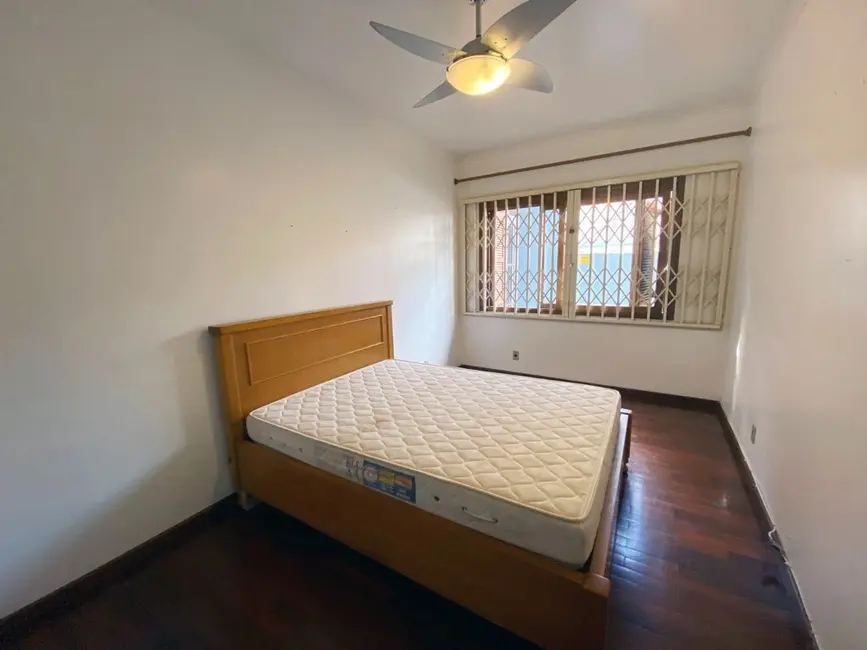 Casa com 3 quartos à venda, 289m2 em Passo da Areia, Porto Alegre - RS - imagem 9 Foto 9 de Casa com 3 quartos à venda, 289m2 em Passo da Areia, Porto Alegre - RS