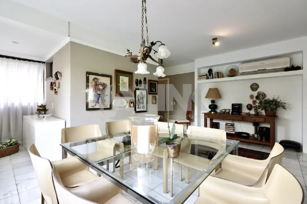 Apartamento com 3 quartos à venda, 148m2 em Petrópolis, Porto Alegre - RS - imagem 8 Foto 8 de Apartamento com 3 quartos à venda, 148m2 em Petrópolis, Porto Alegre - RS