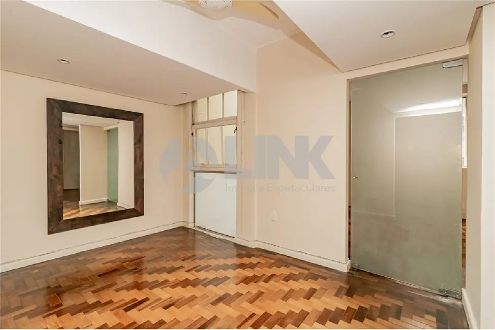 Apartamento com 2 quartos à venda, 115m2 em Centro Histórico, Porto Alegre - RS - imagem 5 Foto 5 de Apartamento com 2 quartos à venda, 115m2 em Centro Histórico, Porto Alegre - RS