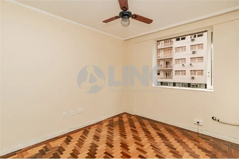 Apartamento com 2 quartos à venda, 115m2 em Centro Histórico, Porto Alegre - RS - imagem 6 Foto 6 de Apartamento com 2 quartos à venda, 115m2 em Centro Histórico, Porto Alegre - RS