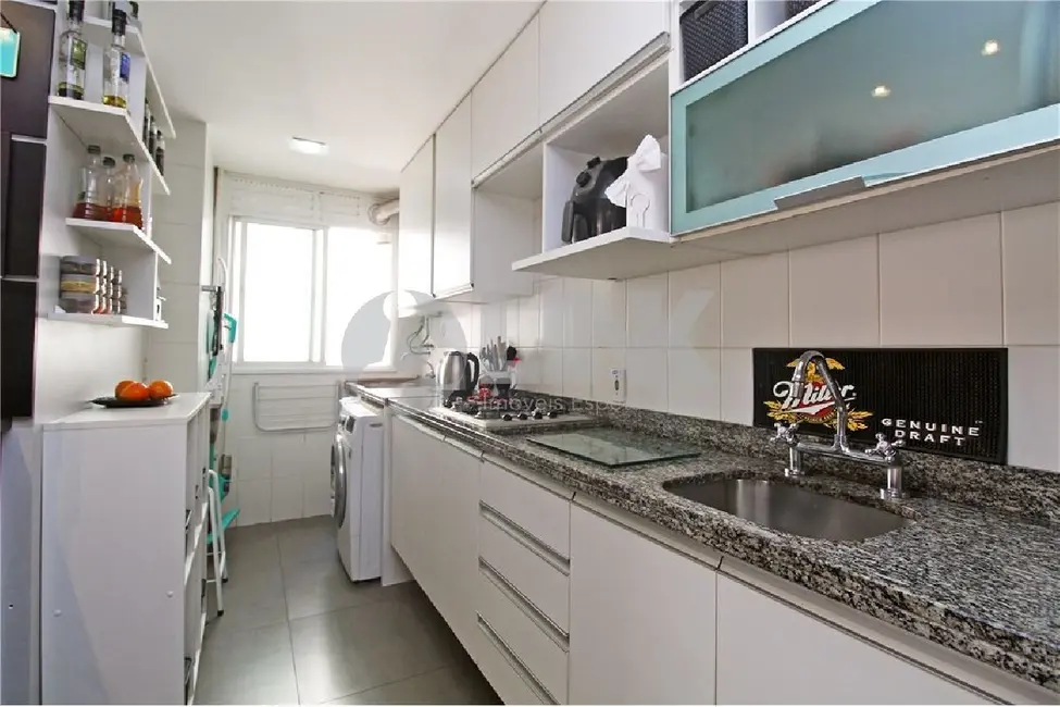 Apartamento com 3 quartos à venda, 84m2 em Jardim Carvalho, Porto Alegre - RS - imagem 7 Foto 7 de Apartamento com 3 quartos à venda, 84m2 em Jardim Carvalho, Porto Alegre - RS