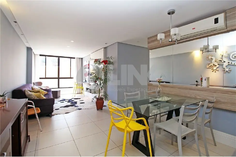 Apartamento com 3 quartos à venda, 84m2 em Jardim Carvalho, Porto Alegre - RS - imagem 2 Foto 2 de Apartamento com 3 quartos à venda, 84m2 em Jardim Carvalho, Porto Alegre - RS