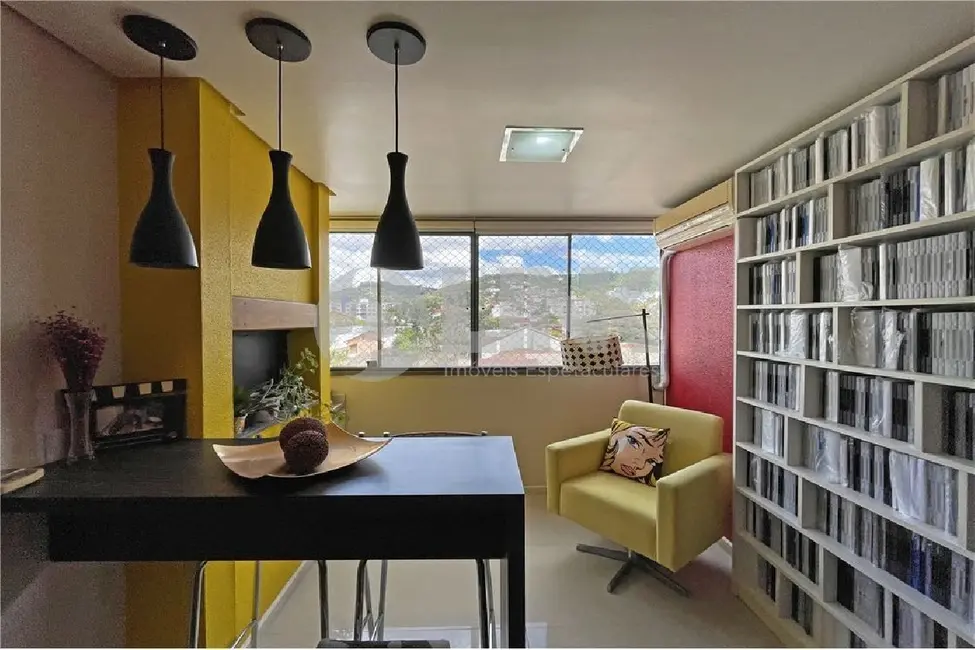 Foto 4 de Apartamento com 2 quartos à venda, 73m2 em Teresópolis, Porto Alegre - RS