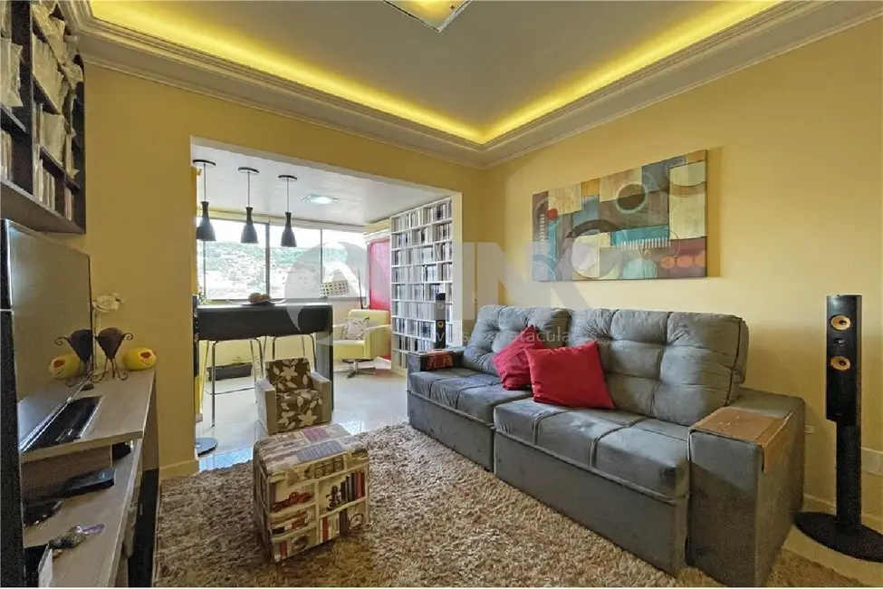 Foto 3 de Apartamento com 2 quartos à venda, 73m2 em Teresópolis, Porto Alegre - RS