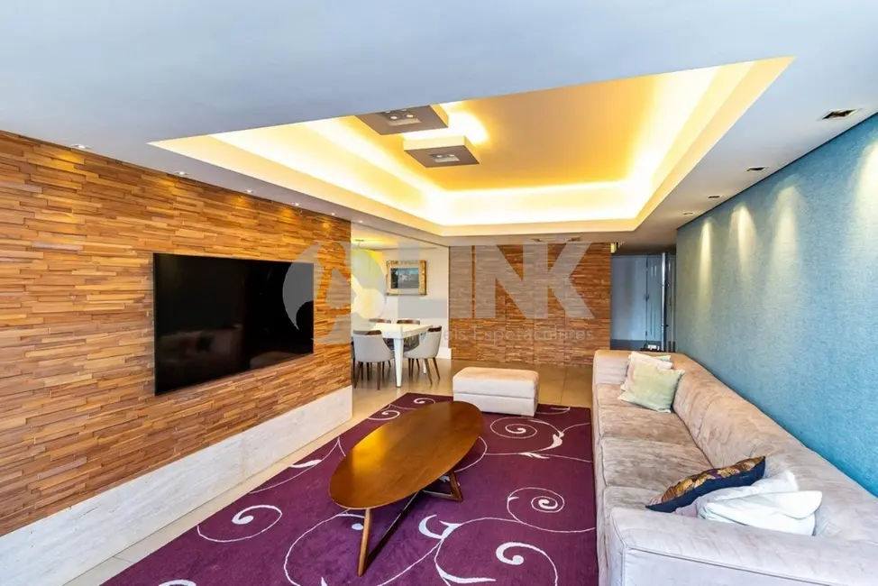 Apartamento com 3 quartos à venda, 162m2 em Moinhos de Vento, Porto Alegre - RS - imagem 4 Foto 4 de Apartamento com 3 quartos à venda, 162m2 em Moinhos de Vento, Porto Alegre - RS