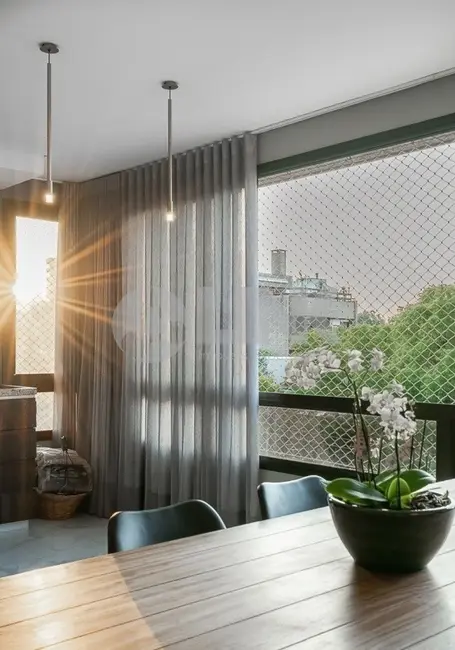 Foto 9 de Apartamento com 3 quartos à venda, 139m2 em Auxiliadora, Porto Alegre - RS