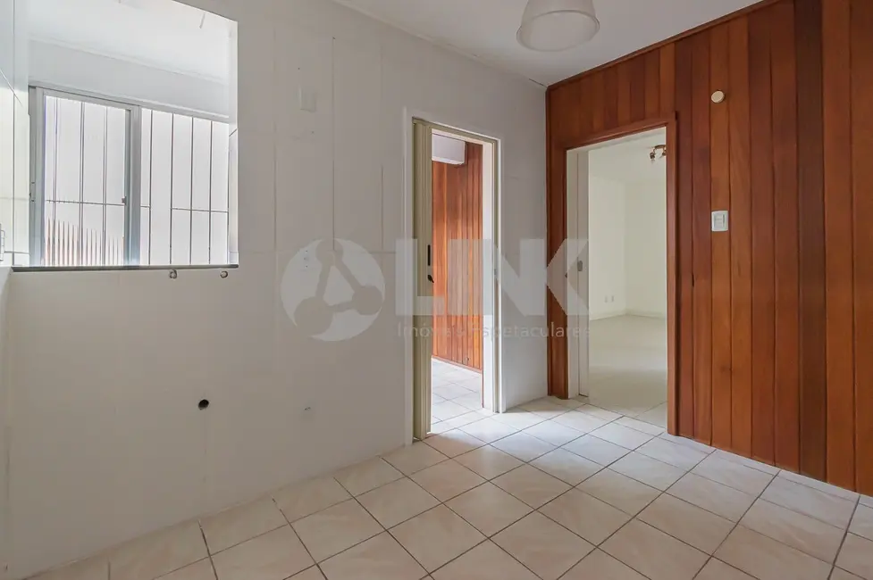 Foto 3 de Apartamento com 2 quartos à venda, 66m2 em Santana, Porto Alegre - RS